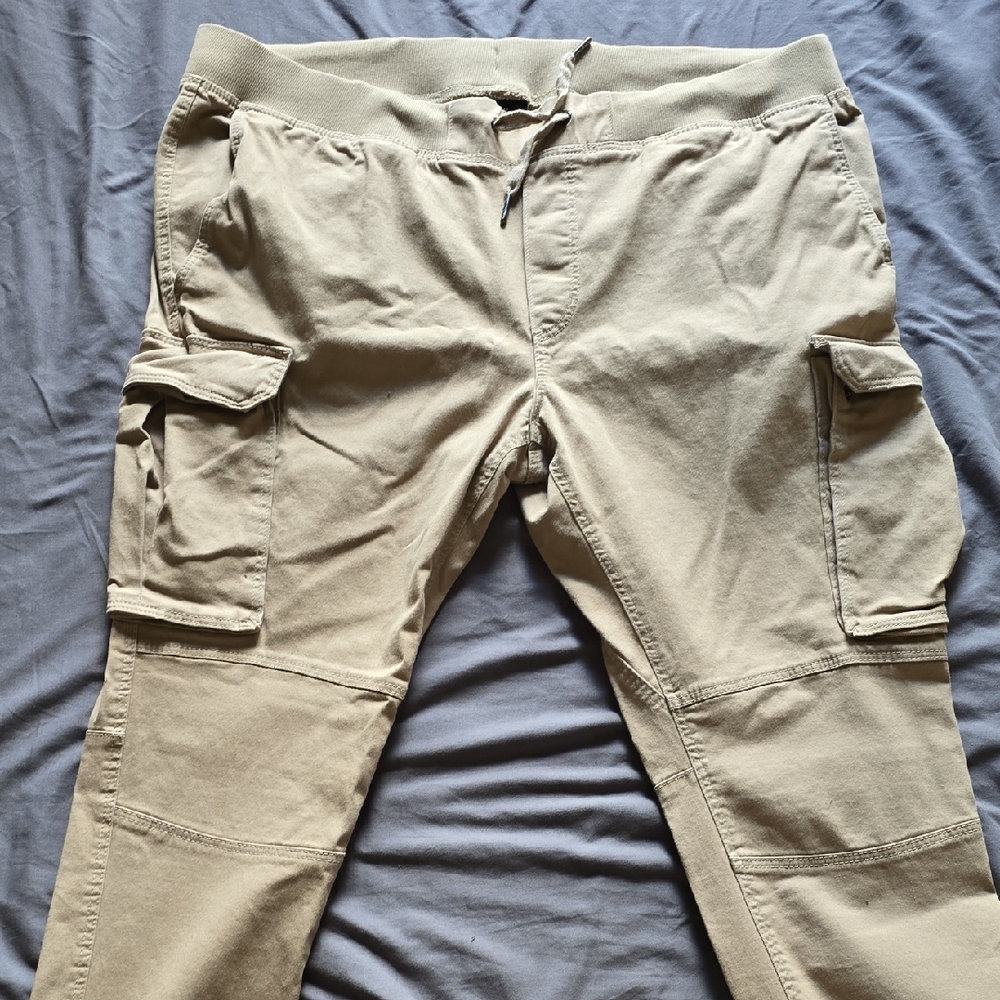 H&M Men's Beige Cargo Pants